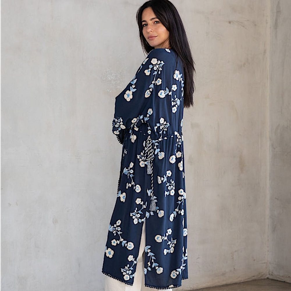 Love Stitch Navy Floral Kimono Top - Picture 2 of 4